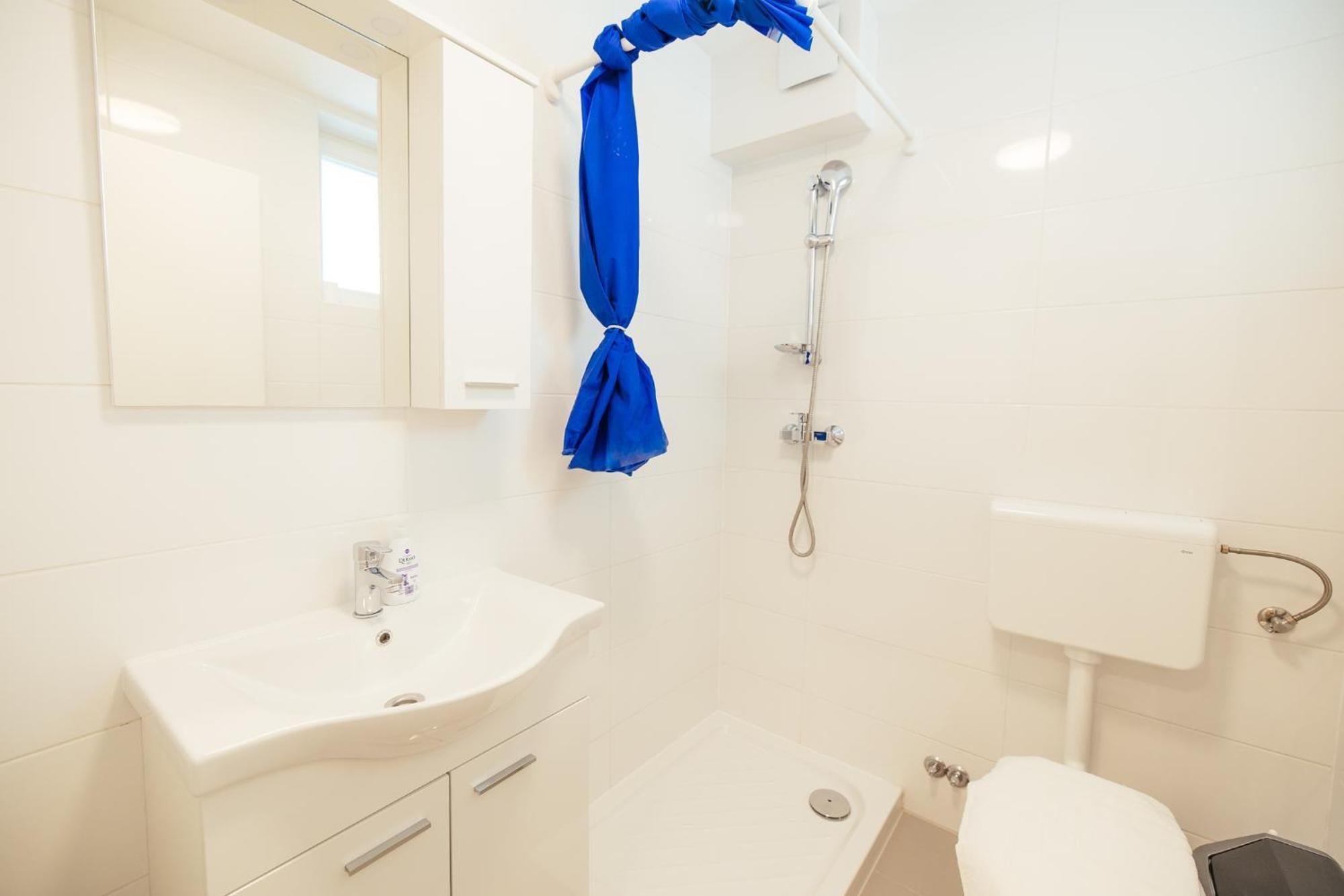 Auberge de jeunesse Prenocisca Prisoje à Koper Extérieur photo